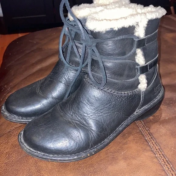UGG - Picture 2 of 3